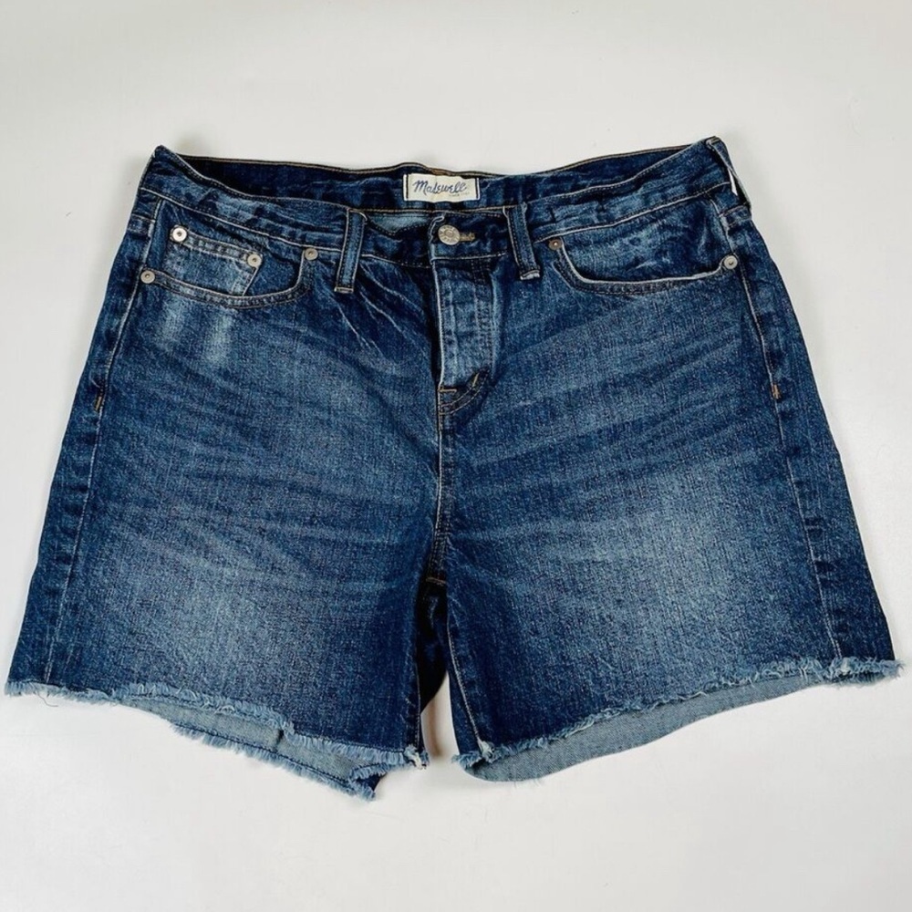 Madewell Women's mid rise 4.5 inseam Blue Denim cut off Shorts size 28